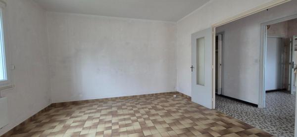 Maison de 80 m² sur un terrain de 560 m² comprenant une agréable véranda