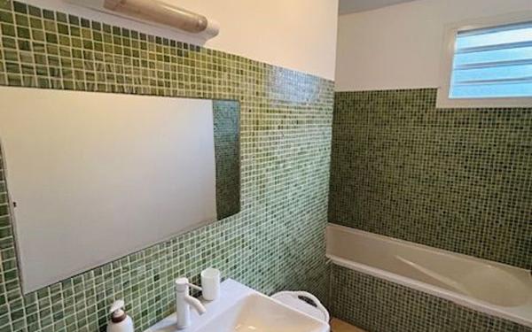 Maison à louer    4 pièces •  Petit-Bourg