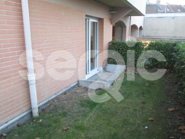 Location 1 Pieces 28 80000 Amiens 25 0078 02 0100