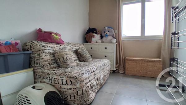 Appartement T4 à vendre  4 pièces - 68 m 2   MARSEILLE  - 13015