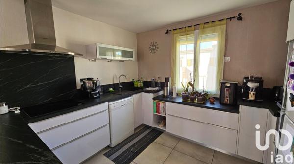 Maison 6 pièces de 140 m² à Trans-en-Provence (83720)