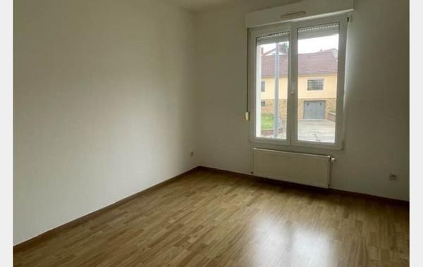 Vente Appartement P3 garage cellier à rafraîchir Creutzwald   