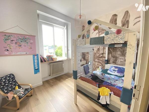 LOUDEAC HYPER CENTRE  Maison en pierre