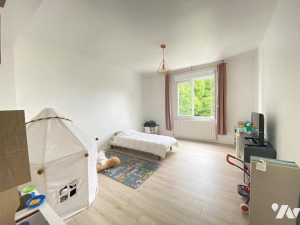 LOUDEAC HYPER CENTRE  Maison en pierre