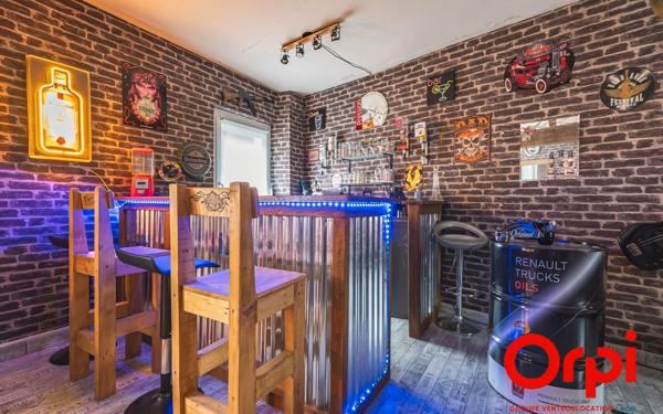 Maison à vendre    6 pièces •  Bruyères-et-Montbérault