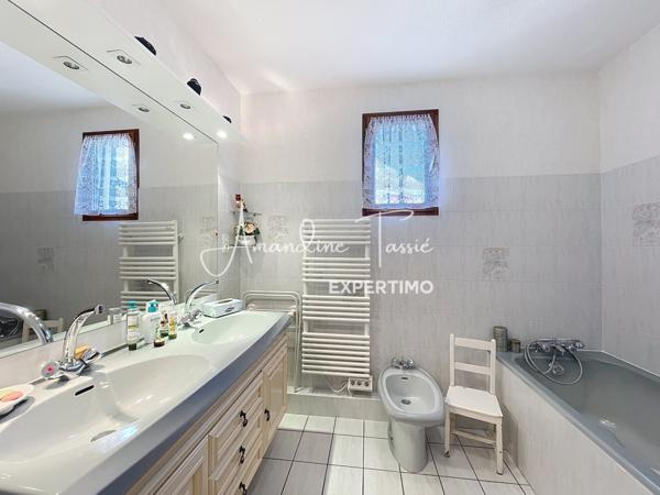 Millau (12100) À VENDRE – Spacieux appartement avec terrasse & ascenseur – Millau