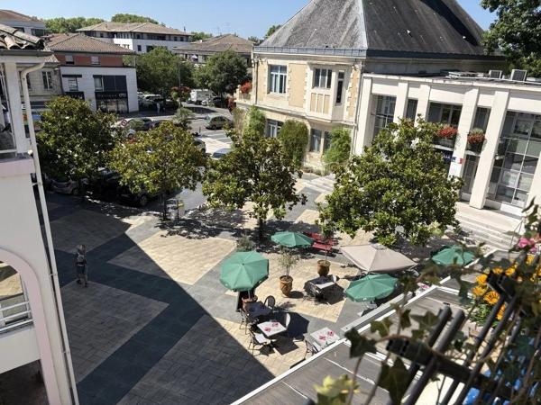 Viager occupé sans rente (100% Bouquet) situé proche Mairie de St Médard en Jalles (33160) / VIAGER ETHIQUE by EXP REALTY