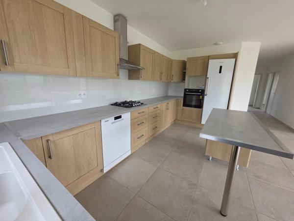 Maison PLAIN-PIED de 97 m² avec 2942 m² de terrain, vue imprenable