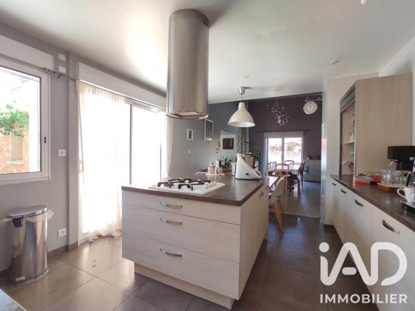 Maison à vendre 7 pièces 203 m² Portes-lès-Valence