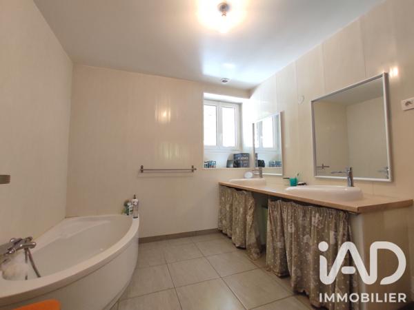 Maison à vendre 7 pièces 203 m² Portes-lès-Valence