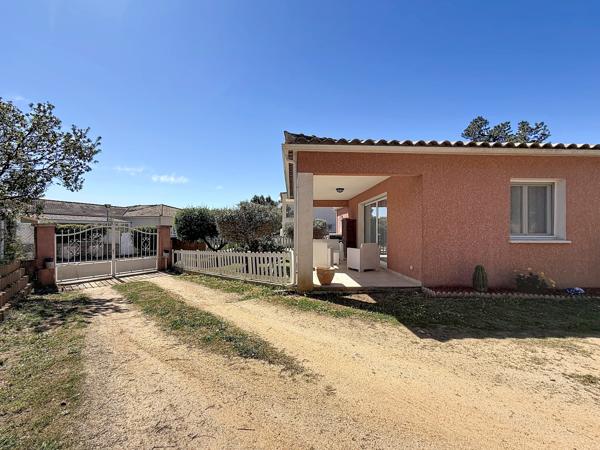 Maison
         5 pièces
        - 134 m² Exclusivité 445 000 € *