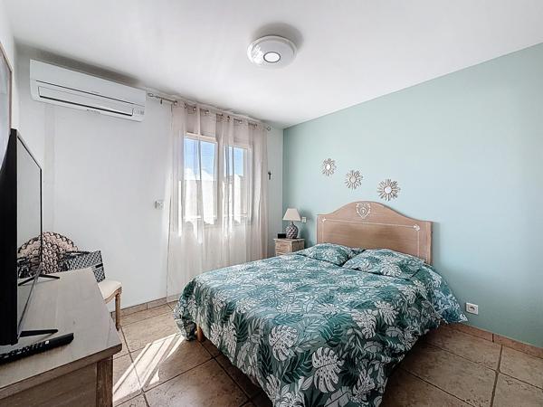 Maison
         5 pièces
        - 134 m² Exclusivité 445 000 € *