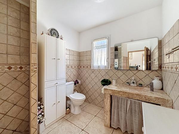 Maison
         5 pièces
        - 134 m² Exclusivité 445 000 € *