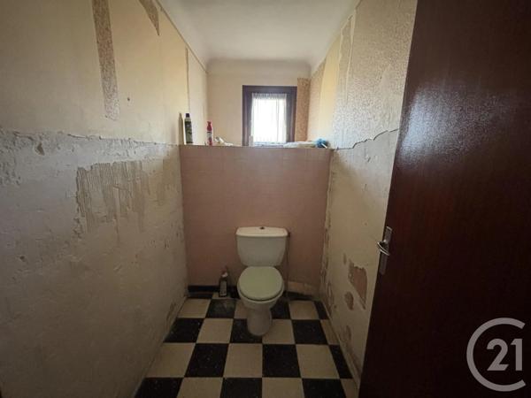 Maison à vendre  5 pièces - 134 m 2   VAUVERT  - 30