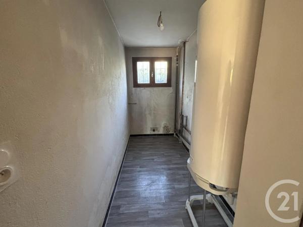 Maison à vendre  5 pièces - 134 m 2   VAUVERT  - 30