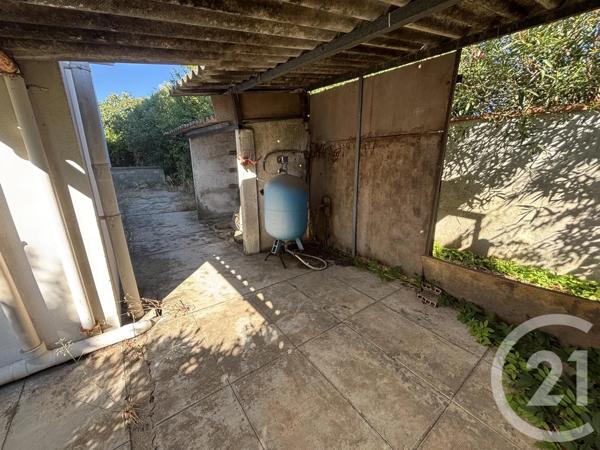 Maison à vendre  5 pièces - 134 m 2   VAUVERT  - 30
