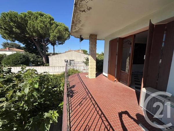 Maison à vendre  5 pièces - 134 m 2   VAUVERT  - 30