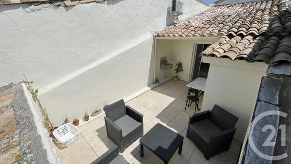 Maison à vendre  5 pièces - 134 m 2   VAUVERT  - 30