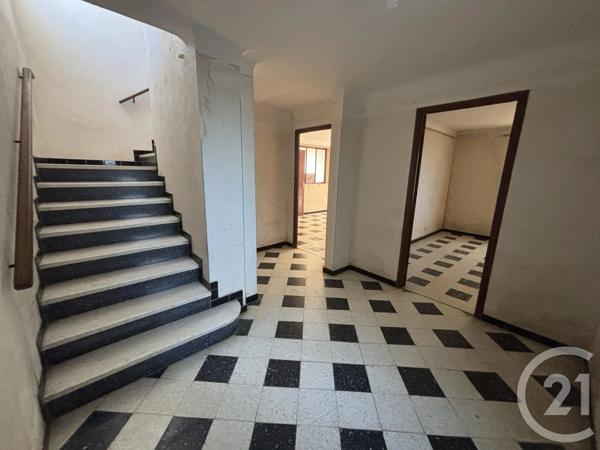 Maison à vendre  5 pièces - 134 m 2   VAUVERT  - 30
