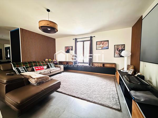 Saint-Jean-aux-Bois,  Maison récente d'env 290m²