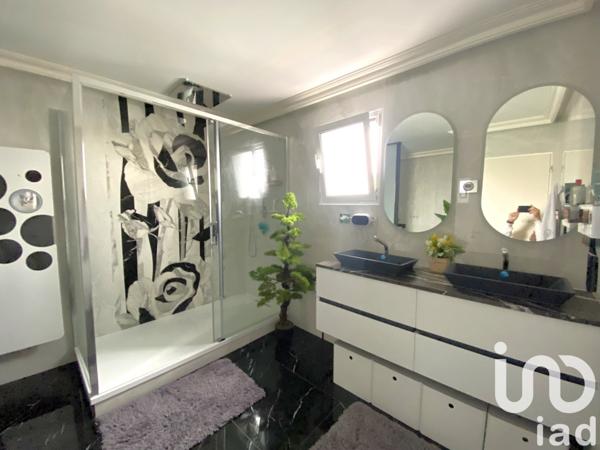 Maison à vendre 10 pièces 325 m² Oissel