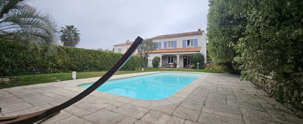 Maison 5 pièces - 110 m² Exclusivité efficity