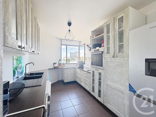 Appartement F4 à vendre  4 pièces - 83,02 m2 NOISY LE GRAND - 93