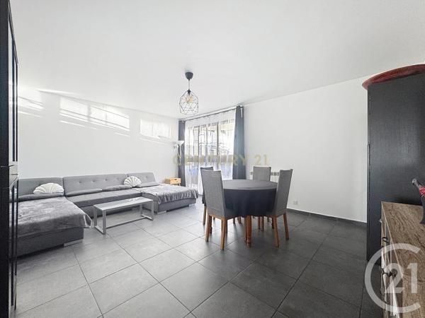 Appartement F4 à vendre  4 pièces - 83,02 m2 NOISY LE GRAND - 93