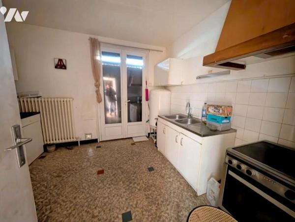 Maison 8 pièces  181 m²  Portes les Valence