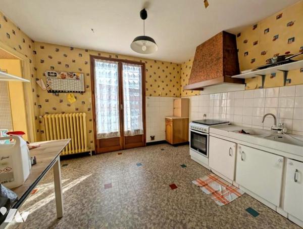 Maison 8 pièces  181 m²  Portes les Valence