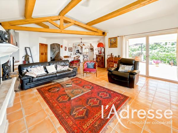 Maison La Cadière D'Azur - 6 pièces - 210 m2