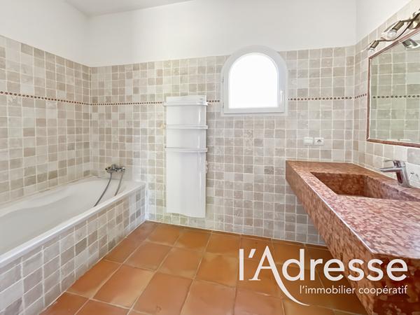 Maison La Cadière D'Azur - 6 pièces - 210 m2