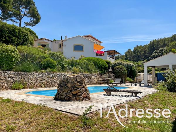 Maison La Cadière D'Azur - 6 pièces - 210 m2