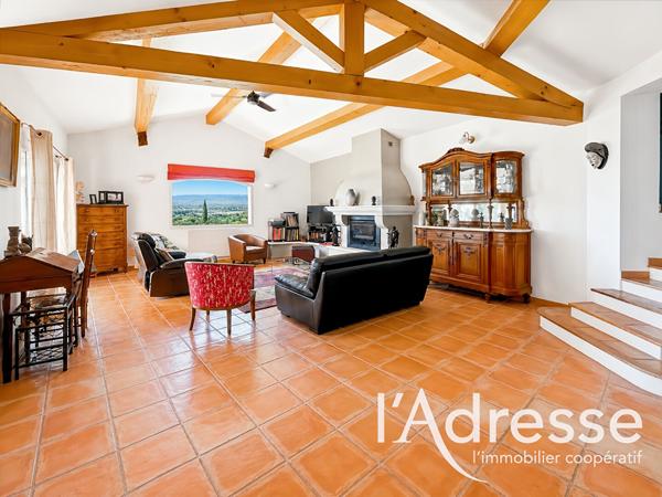 Maison La Cadière D'Azur - 6 pièces - 210 m2