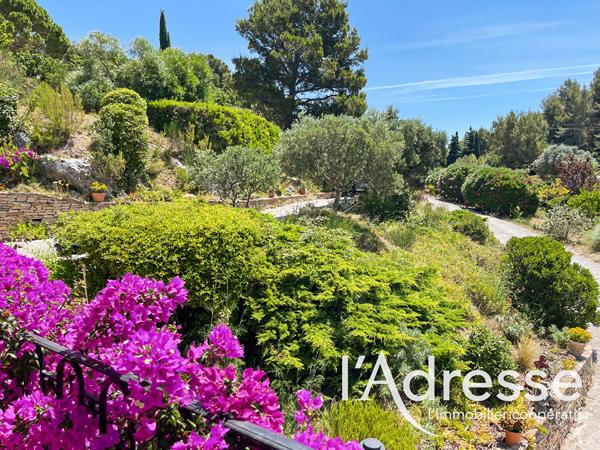 Maison La Cadière D'Azur - 6 pièces - 210 m2