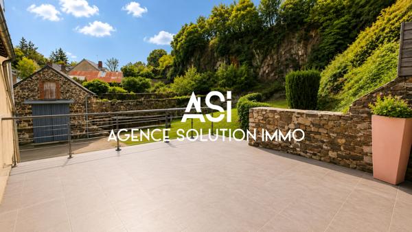 Maison Montsurs 8 pièce(s) 254 m2