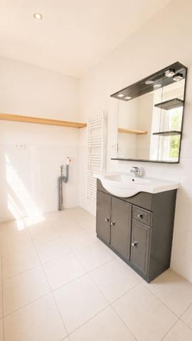 Maison Montsurs 8 pièce(s) 254 m2