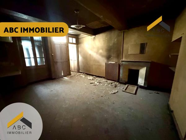 Orange (84100) Immeuble de rapport centre-ville d'Orange