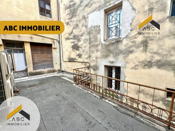 Orange (84100) Immeuble de rapport centre-ville d'Orange