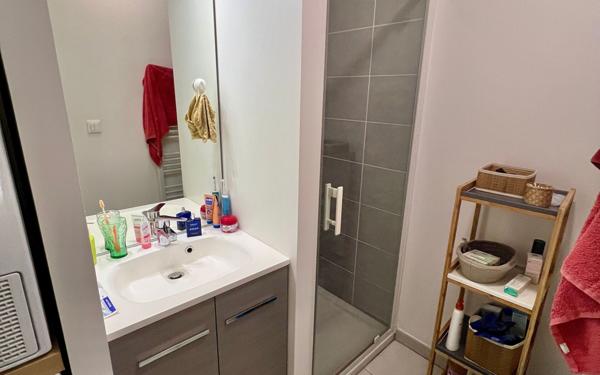 Appartement à vendre    3 pièces • 60,12 m2 Saint-Nazaire