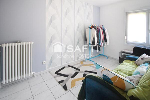 Bel appartement 3 chambres avec cave et balcon!