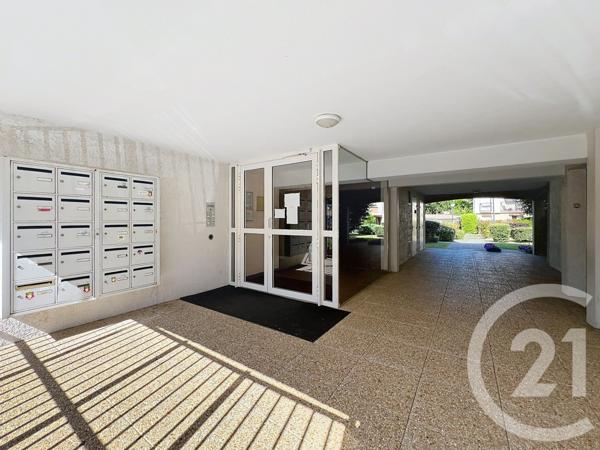 Appartement F3 à vendre  3 pièces - 56 m2 MONTEREAU FAULT YONNE - 77