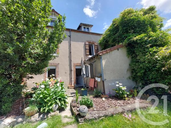 Maison à vendre  4 pièces - 131 m 2   MONTLUCON  - 03