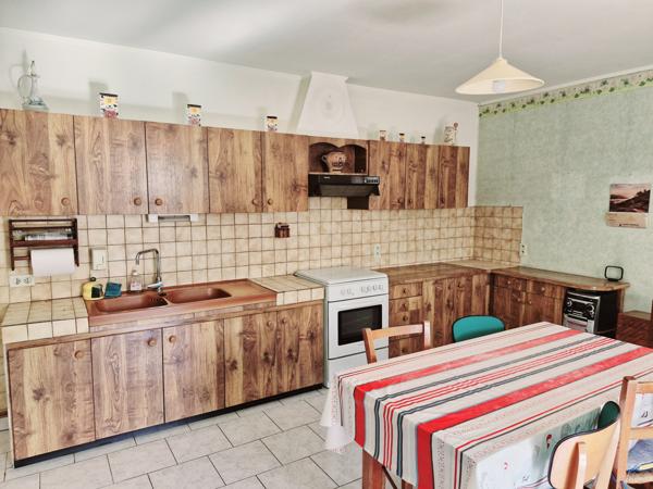 Courthézon (84350) Maison plain pied avec terrain