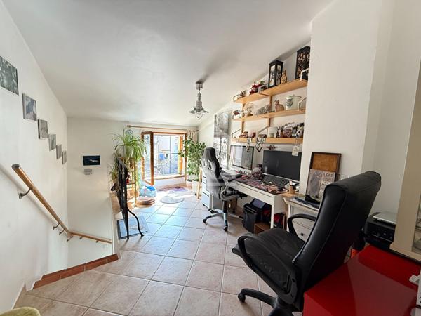 A VENDRE 13390 AURIOL MAISON DE VILLAGE TYPE 3 DE 75 M² CENTRE VILLE