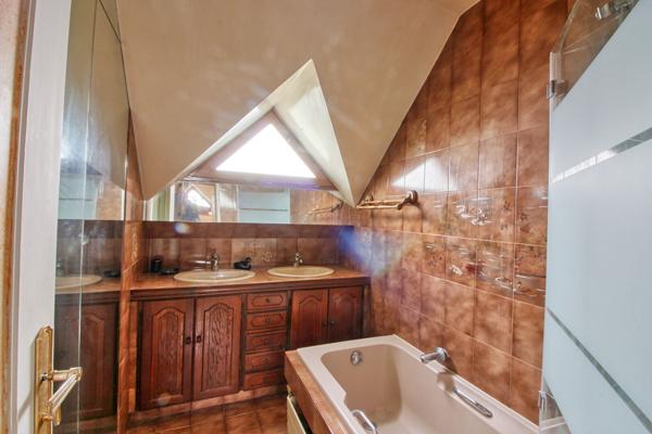 Pavillon non mitoyen bien agencé