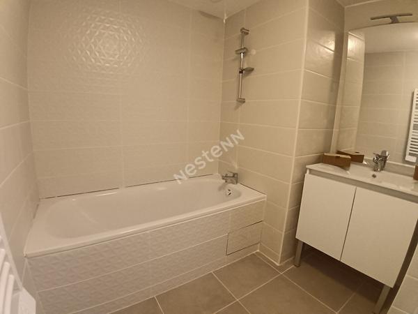 Appartement T4 de 90,40 m² avec terrasse de 11 m² et 2 places de parking
