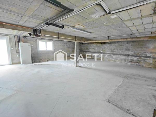 Maison rénovée deux chambres sur sous-sol total