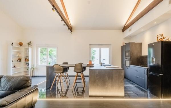 Vente Villa Villa de plain-pied avec piscine rénové(e) Agde   