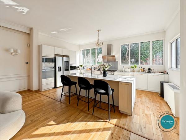 Maison Mennecy 6 pièce(s) 250 m2